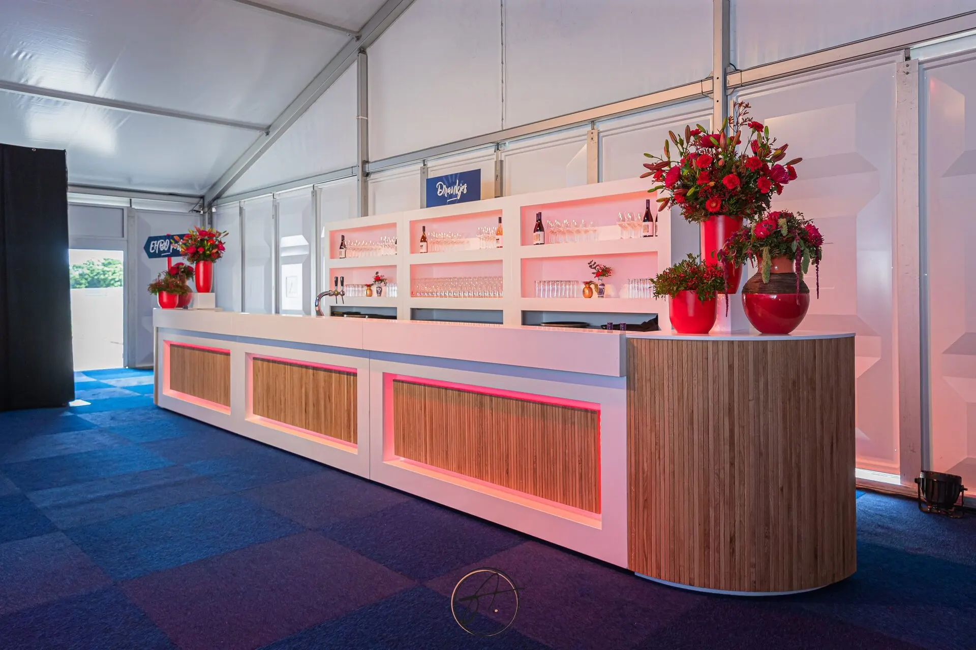 Entree van het jubileumfeest van Schils B.V.